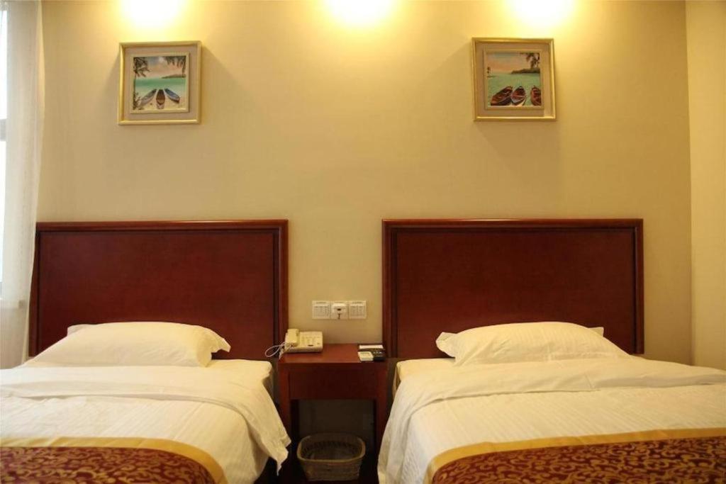 Greentree Inn Linyi Feixian Jianshe Road Express Hotel מראה חיצוני תמונה