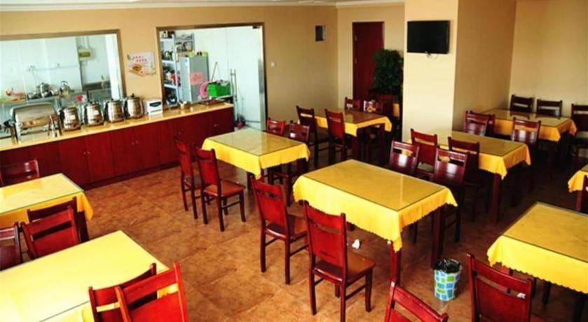Greentree Inn Linyi Feixian Jianshe Road Express Hotel מראה חיצוני תמונה
