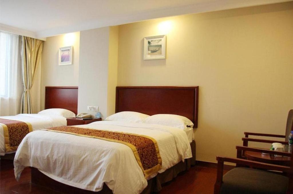 Greentree Inn Linyi Feixian Jianshe Road Express Hotel מראה חיצוני תמונה